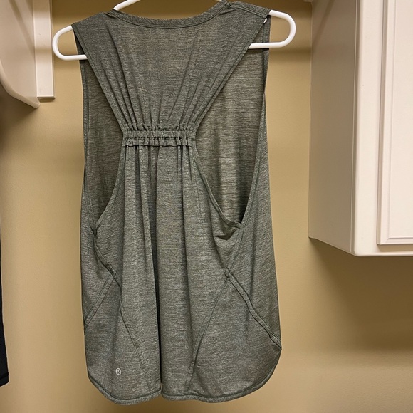Lululemon Tank - Picture 2 of 4